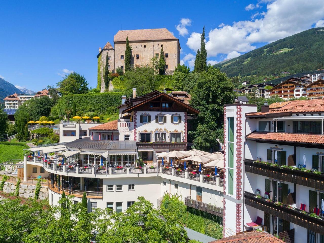 Hotel Schlosswirt Schenna Exterior foto